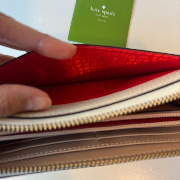 Kate Spade large two tones zip around wallet - Picture 6 of 6